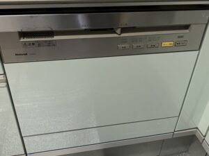 沖縄キッチン取付け隊　食洗機前パネルでを楽しむ　施工前